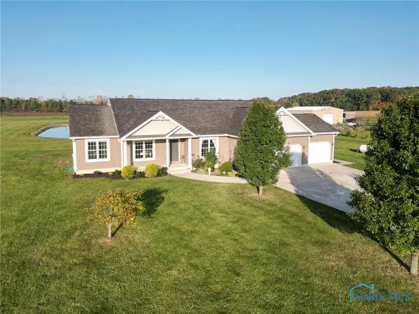 R 669 County Rd #3B, Liberty Center, OH 43532