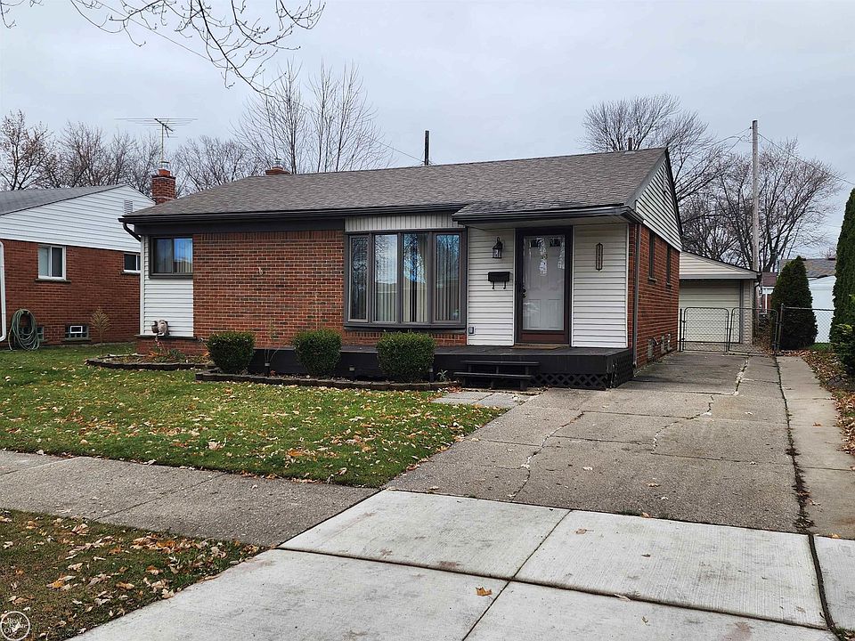 1st image of 31721 Brookwood St