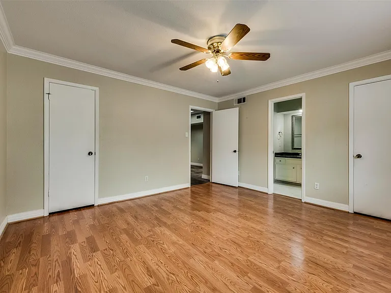1300 Augusta Dr #28 — Photo 10