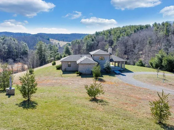 380 & 382 River Ridge Rd, Copper Hill, VA 24079