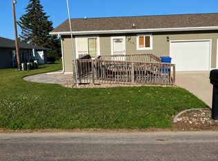 410 8th St NW, Watertown, SD 57201