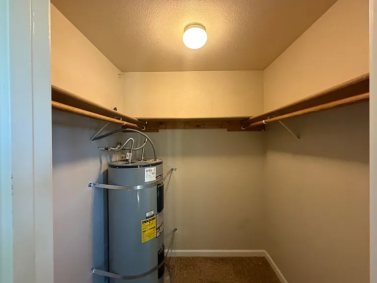 Welcome to Oslo Apartments, Ballard's hidden gem. — Photo 10