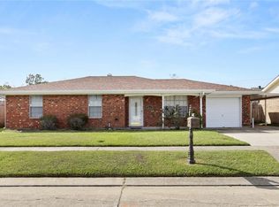 1144 Candlelight Ct, Marrero, LA 70072
