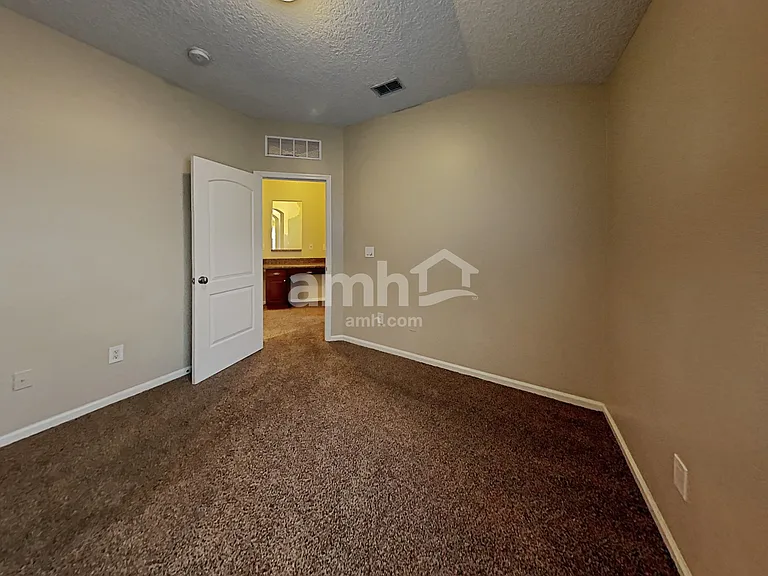 11390 Oaklawn Rd — Photo 16