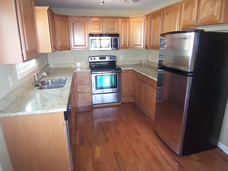 302 Castle Shannon Blvd #2 — Photo 7