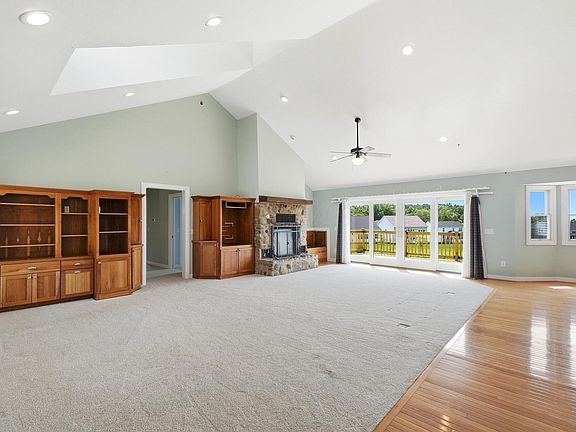 5th image of 9521 Brock Rd