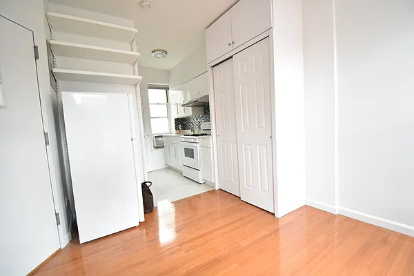 Rented by Wyllie Real Estate | media 14