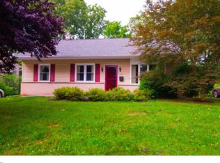 405 Overlook Ave, Willow Grove, PA 19090