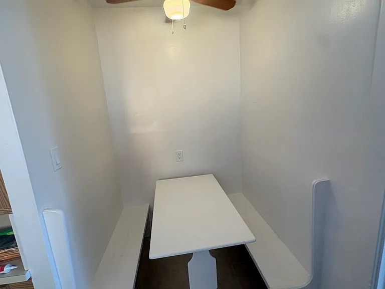 757 N Forest Ave — Photo 7