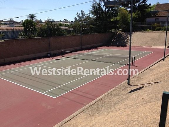 2nd image of 916 Rose Arbor Dr
