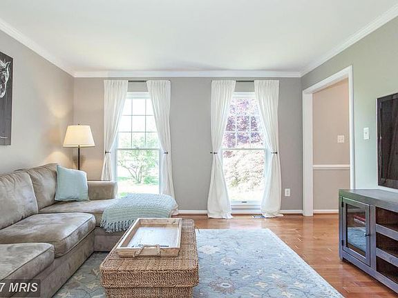 4th image of 43178 Rockfield Ct