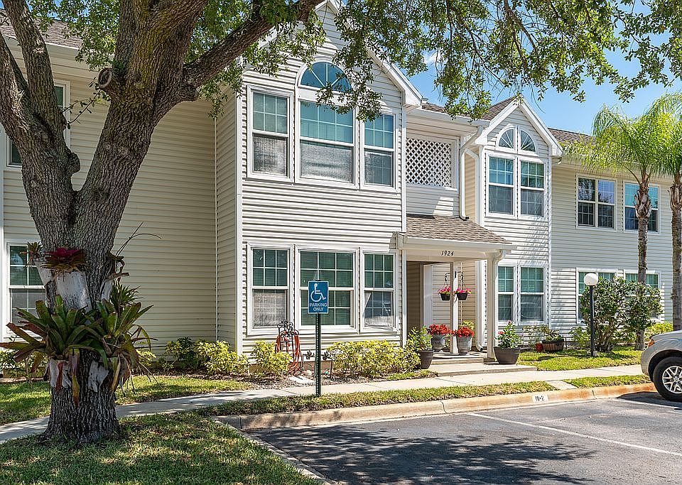 1st image of 1924 Westminster Cir #10-1