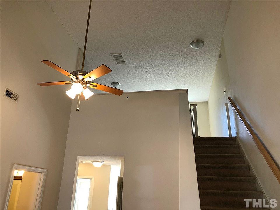 2nd image of 879 Dalewood Dr