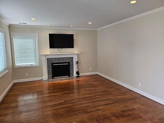 2nd image of 1281 Kains Ave