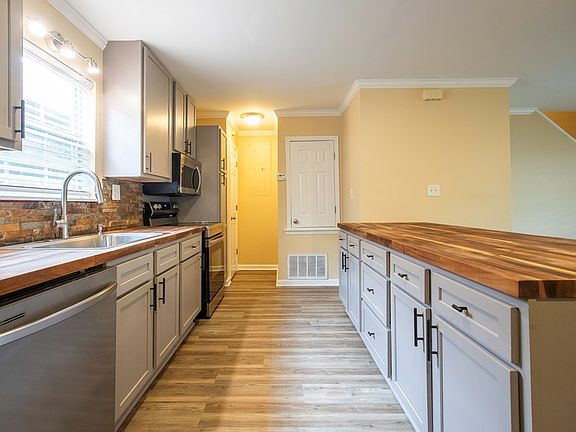 3rd image of 189 Private Road 3088