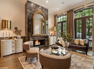 2439 N Marshfield Ave, Chicago, IL 60614