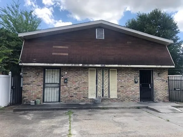 1028 Franklin St, Gretna, LA 70053