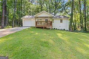 2856 Bay Leaf Dr SE — Photo 2