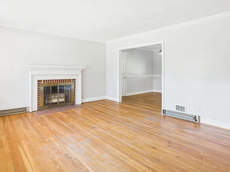 8282 N Mayfield Ln — Photo 3