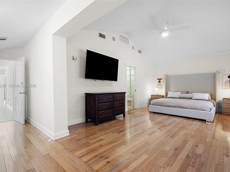 5810 Maggiore St — Photo 18