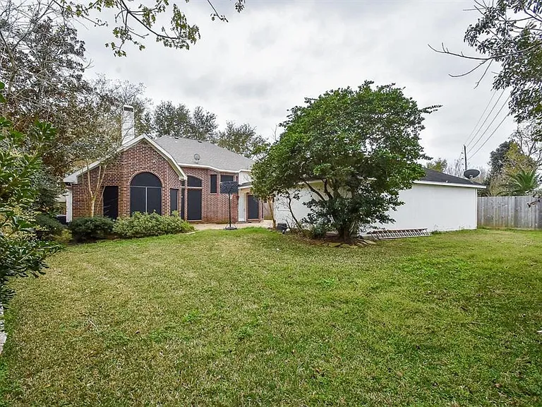 4526 Lakeside Meadow Dr — Photo 31