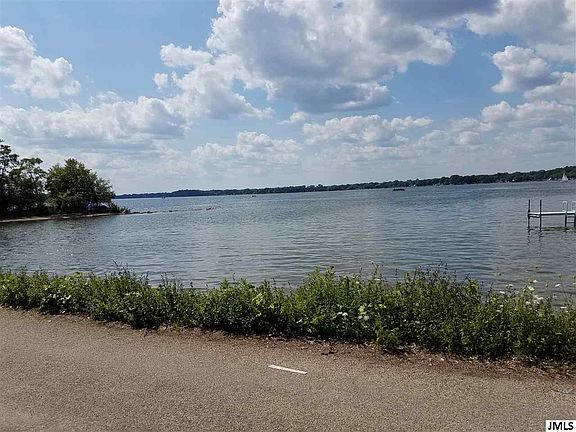 2nd image of 1054 Shoreline Dr