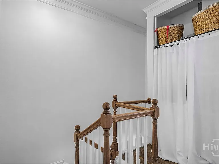 1410 Jefferson St — Photo 38
