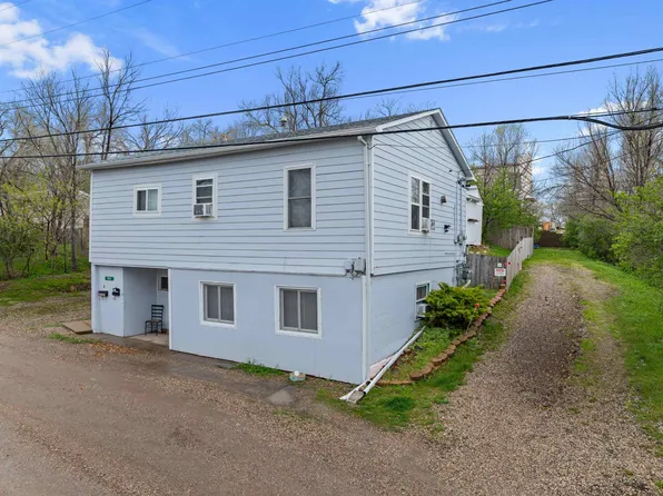 911B Lawrence St, Belle Fourche, SD 57717