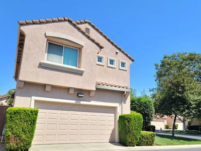 2 Roma Ct, Sacramento, CA, 95831