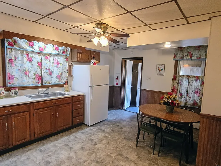 1241 Scott St — Photo 10