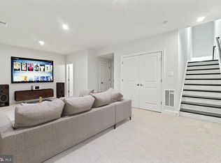 10825 Foxtrot Cir #10825, Upper Marlboro, MD 20772