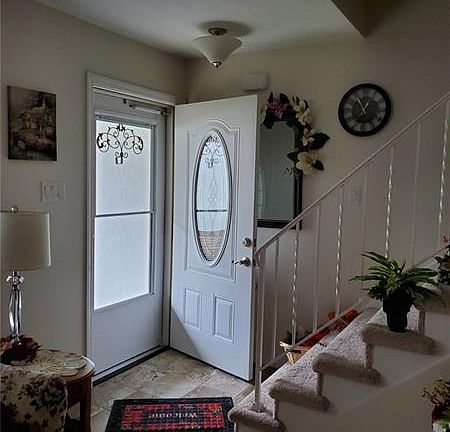 2nd image of 1105 Alpen Strasse