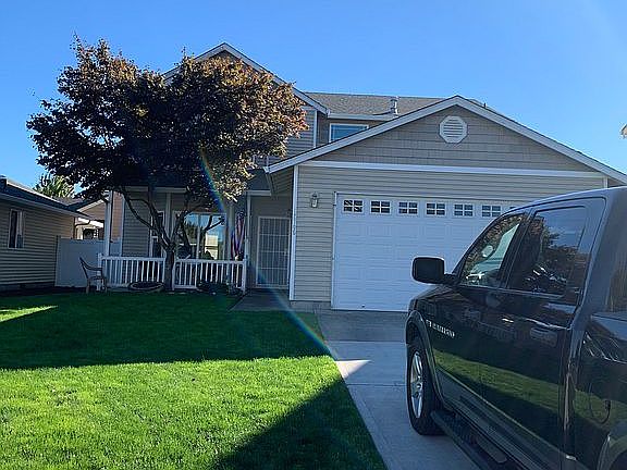 2nd image of 12705 NE 51st St
