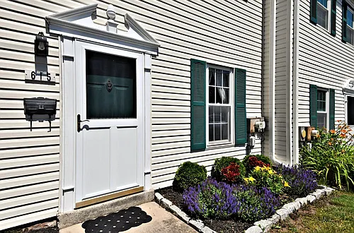 615 Piedmont Ct Photo 1