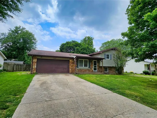 709 Linden Ln, Sikeston, MO 63801