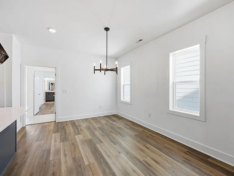 primary on main level with ensuite bath