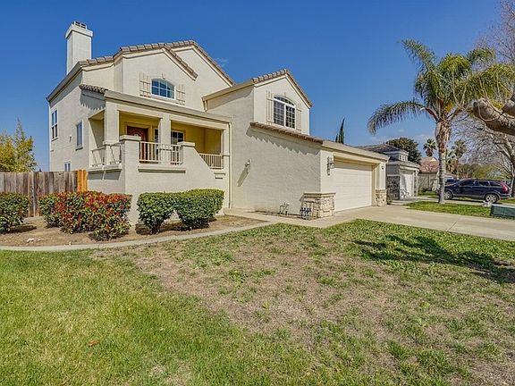 2nd image of 1561 Spring Ct