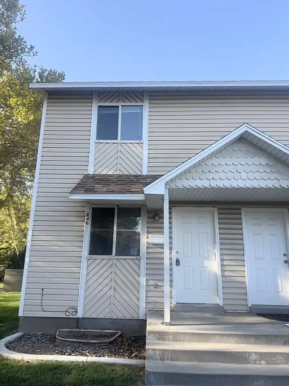 646 N Main St - Unit 1 — Photo 2