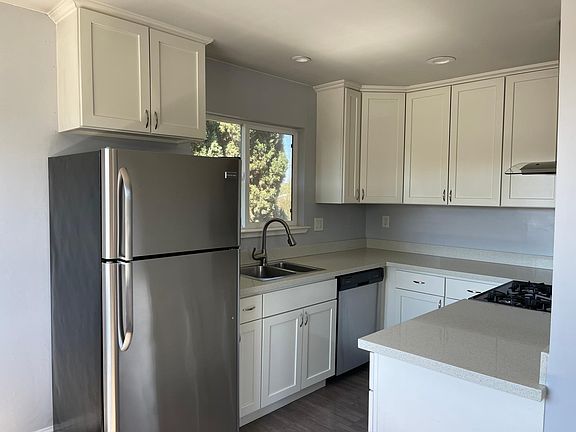 3rd image of 205 Home Acres Ave #205