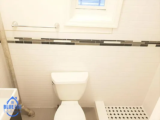 Rented by Blue Egg Realty Corp | media 8