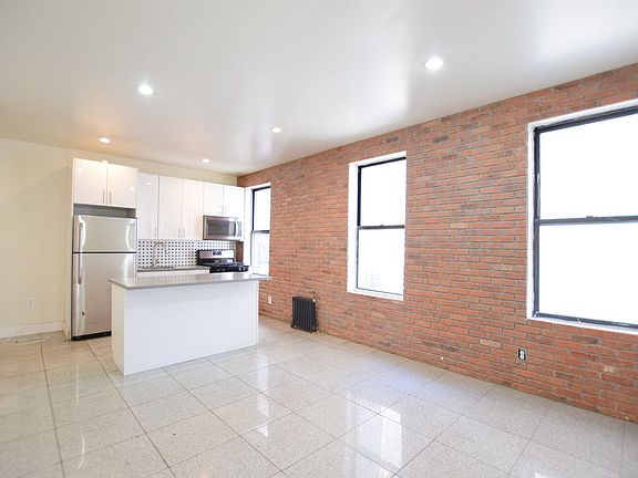3rd image of 3512 Broadway #32