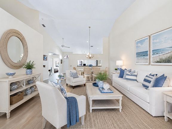2nd image of 7825 LEXINGTON CLUB Boulevard #B
