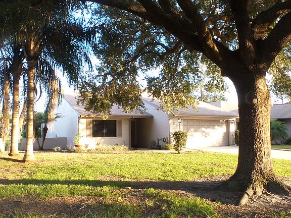 2nd image of 537 Saint Andrews Dr