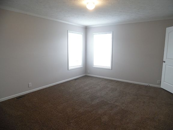 3rd image of 28649 Parkview #W124