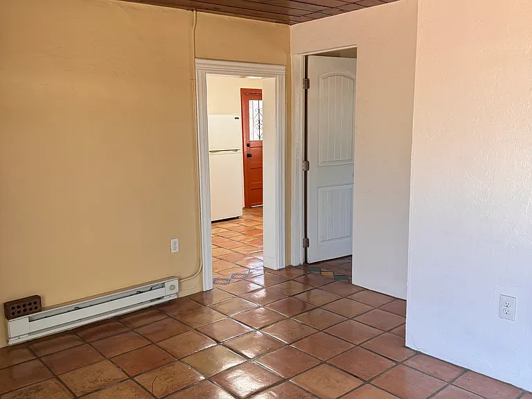 745 N Rosemont Blvd — Photo 7