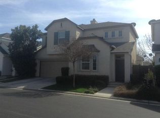 74 W Riviera Ln, Clovis, CA 93619