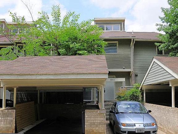 2nd image of 1953 Lakeport Way