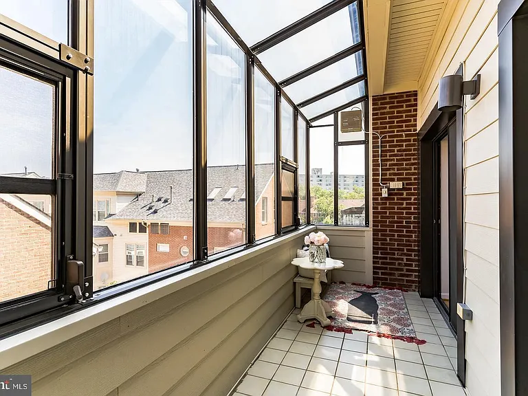 1020 N Stafford St #408 — Photo 13