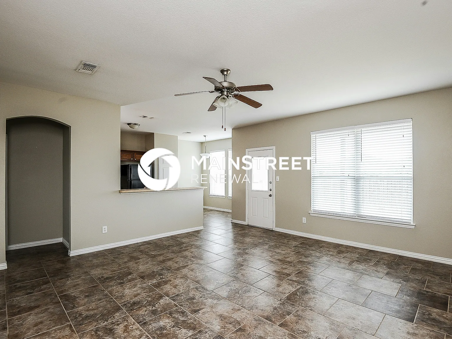 237 Kennedy Dr — Photo 2