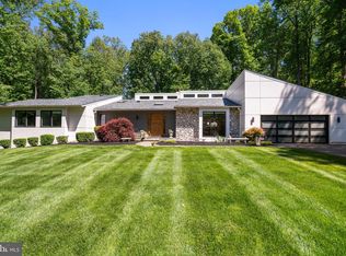 6825 Capri Pl, Bethesda, MD 20817